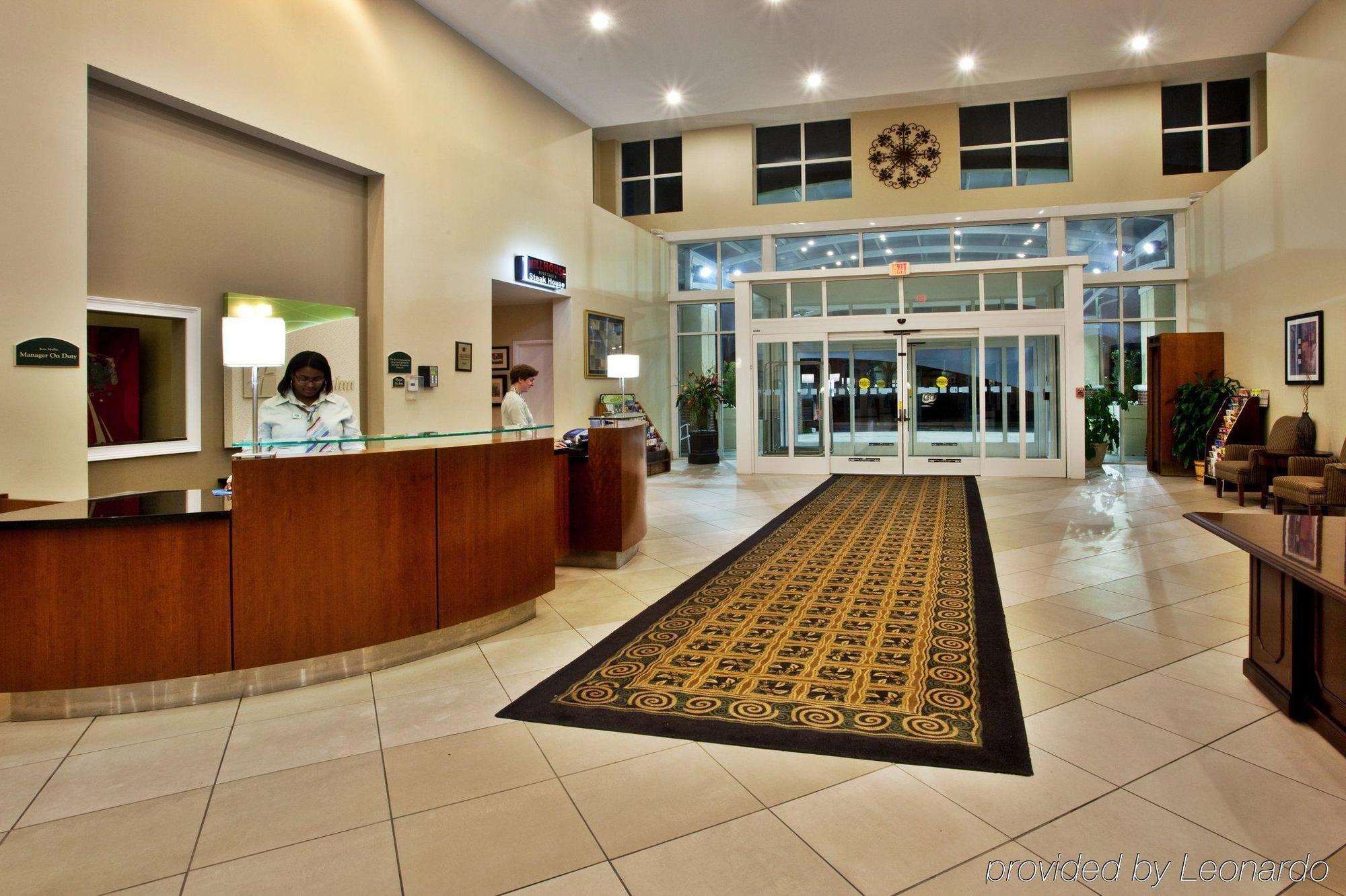 Holiday Inn Brunswick I-95 Interior photo